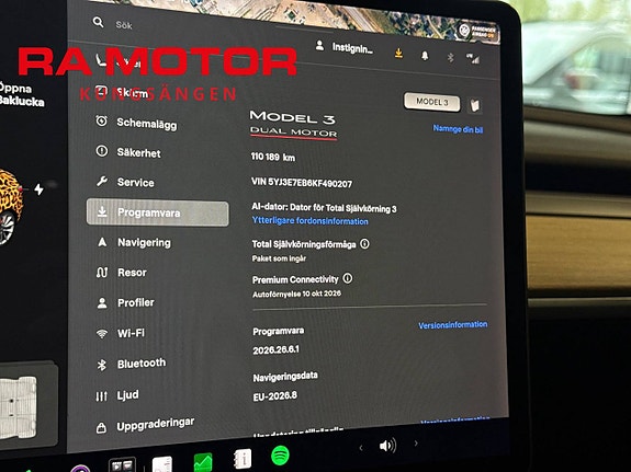 Tesla Model 3 17 of 18