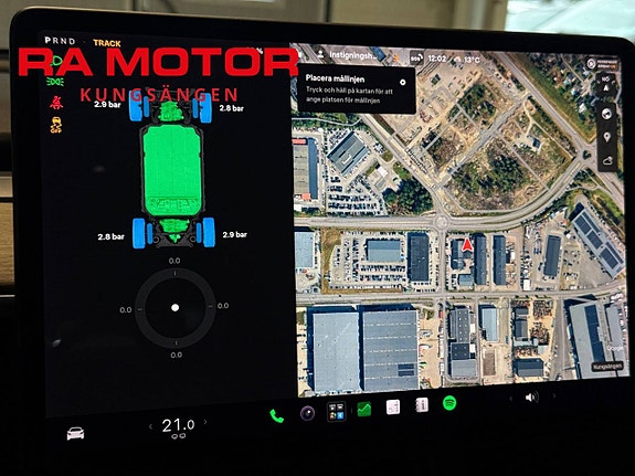 Tesla Model 3 18 of 18