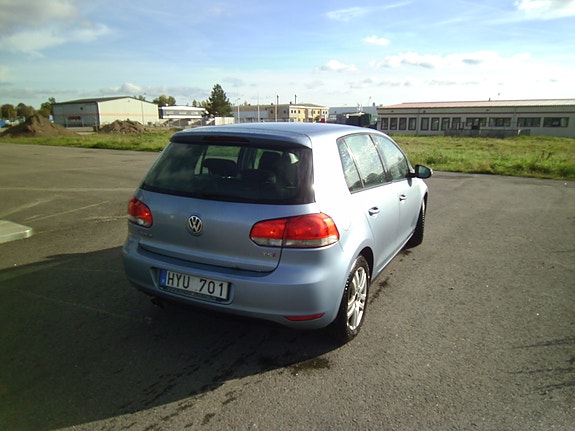 Volkswagen Golf VI 4 of 12