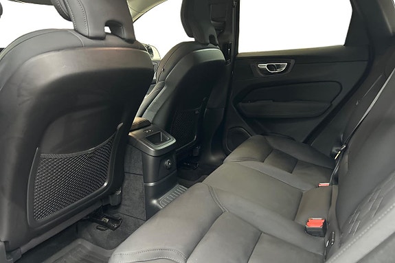 Volvo XC60 13 of 21