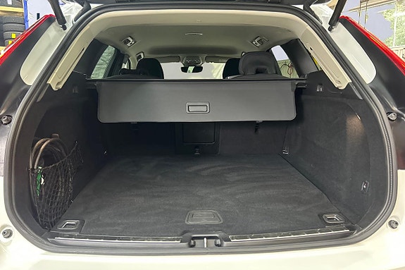 Volvo XC60 12 of 21