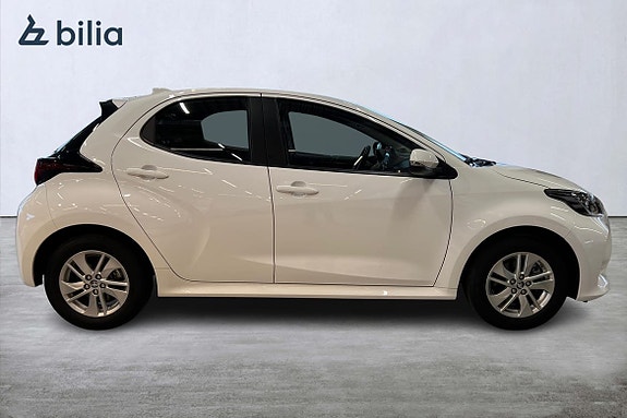 Toyota Yaris 16 of 21