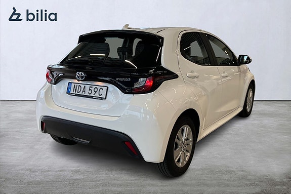 Toyota Yaris 17 of 21