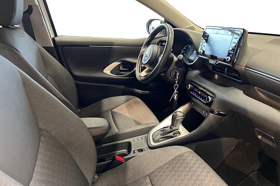 Toyota Yaris 7 of 21