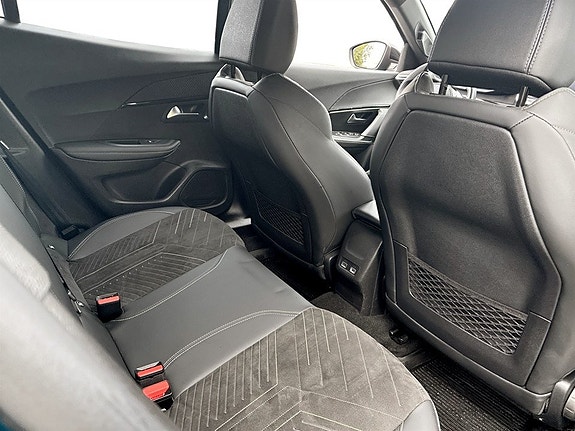 Peugeot 2008 12 of 15