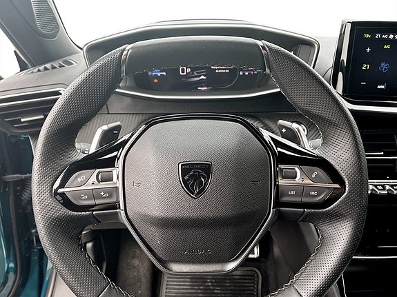 Peugeot 2008 7 of 15