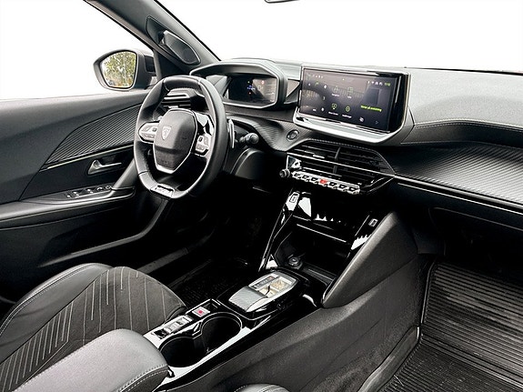 Peugeot 2008 11 of 15