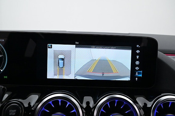 Mercedes-Benz EQA300 17 of 27
