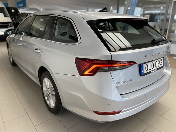 Skoda Octavia 12 of 22
