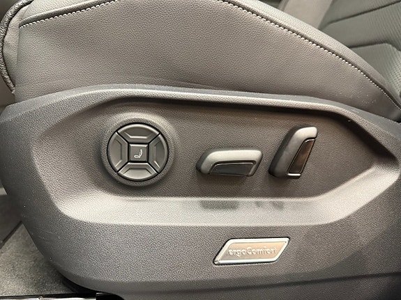 Volkswagen Touareg 10 of 22