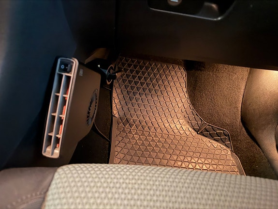 Volkswagen Golf I 11 of 16