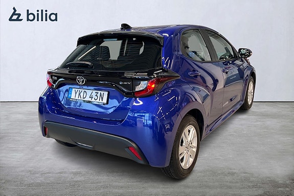Toyota Yaris 19 of 28