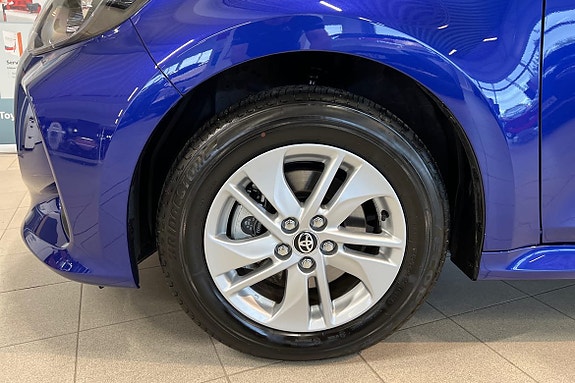 Toyota Yaris 17 of 28