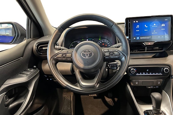 Toyota Yaris 11 of 28
