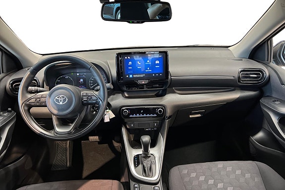 Toyota Yaris 10 of 28