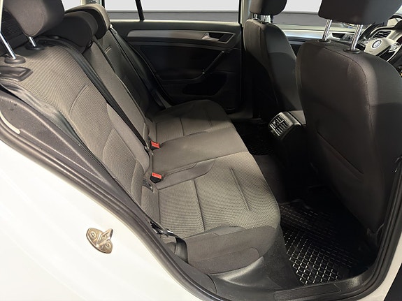 Volkswagen Golf I 21 of 23