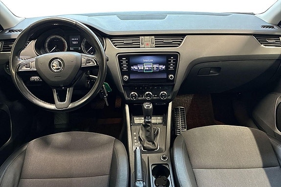 Skoda Octavia 8 of 27