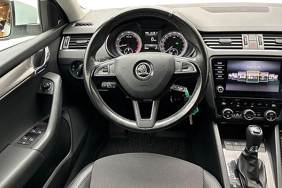Skoda Octavia 9 of 27