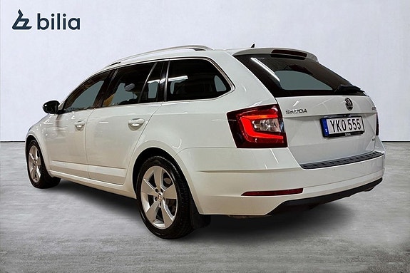 Skoda Octavia 2 of 27