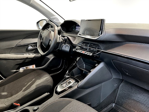 Peugeot 208 11 of 17