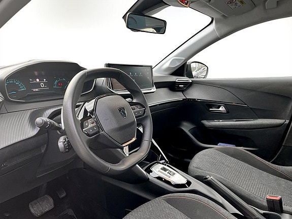 Peugeot 208 5 of 17