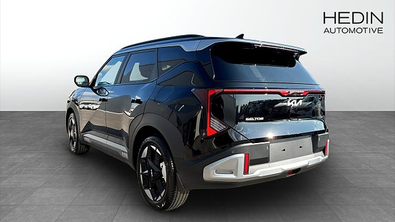 Kia Seltos 3 of 10