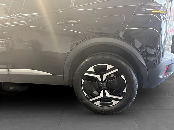 Peugeot 2008 14 of 15
