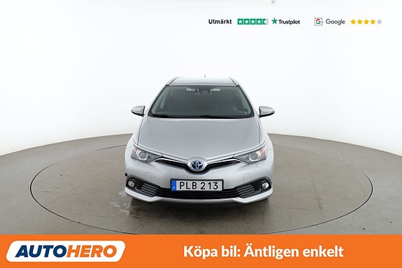 Toyota Auris 9 of 30