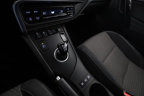 Toyota Auris 24 of 30