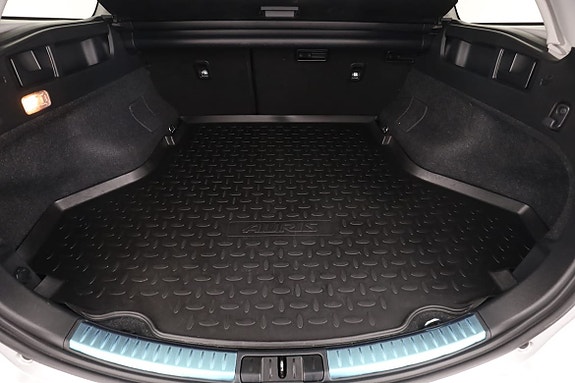 Toyota Auris 18 of 30