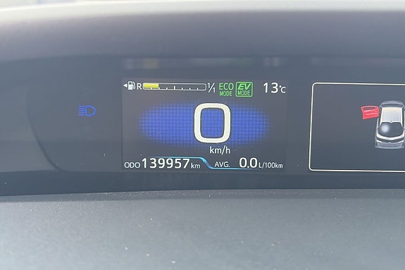 Toyota Prius Plug-in Hybrid 13 of 20