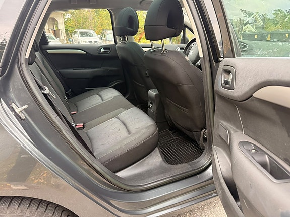 Citroen C4 7 of 27