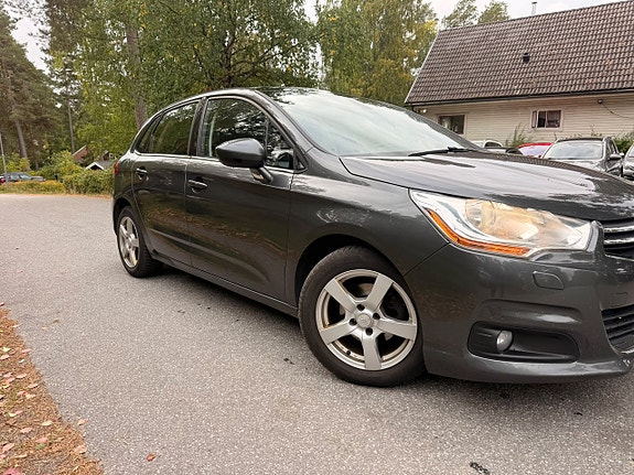 Citroen C4 2 of 27