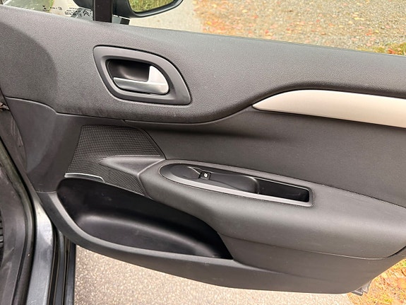 Citroen C4 13 of 27