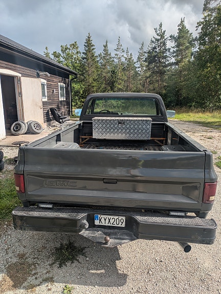 GMC Sierra 1500 3 of 6