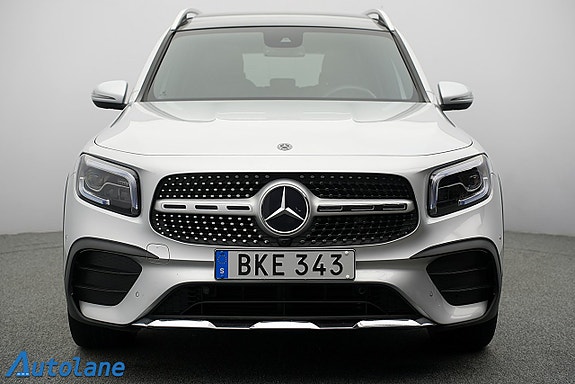 Mercedes-Benz GLB220 d 14 of 30