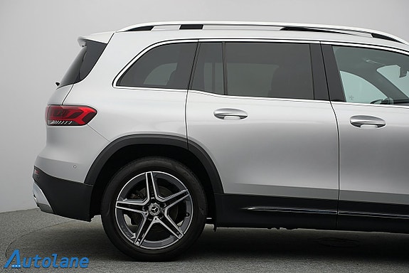 Mercedes-Benz GLB220 d 17 of 30