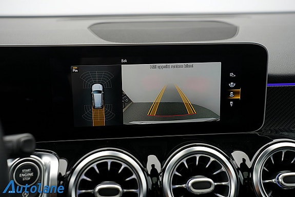 Mercedes-Benz GLB220 d 29 of 30