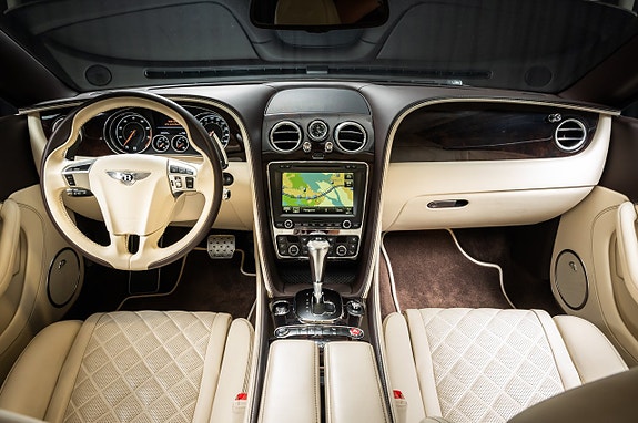 Bentley Continental GT 27 of 30