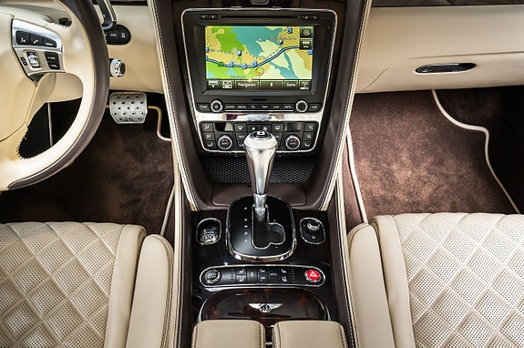 Bentley Continental GT 28 of 30