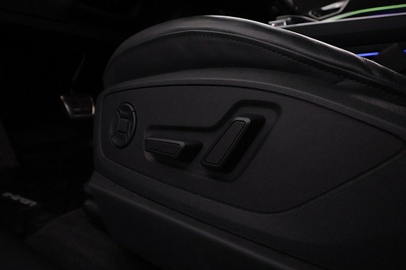 Audi Q8 16 of 27