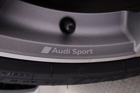 Audi Q8 23 of 27