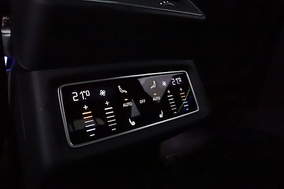 Audi Q8 14 of 27