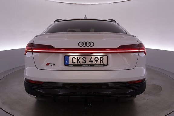 Audi Q8 7 of 27