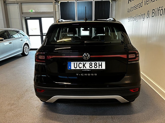 Volkswagen T-Cross 6 of 16