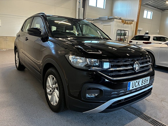 Volkswagen T-Cross 3 of 16