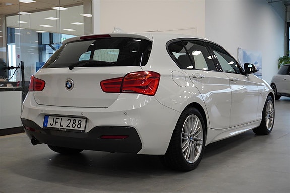 BMW 118i 15 of 15