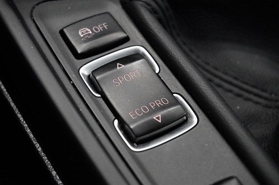 BMW 118i 8 of 15