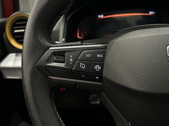 Seat Arona 10 of 13