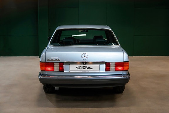 Mercedes-Benz 300 SE 6 of 26